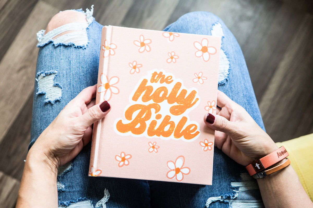 Daisy Girl ESV Journaling Bible