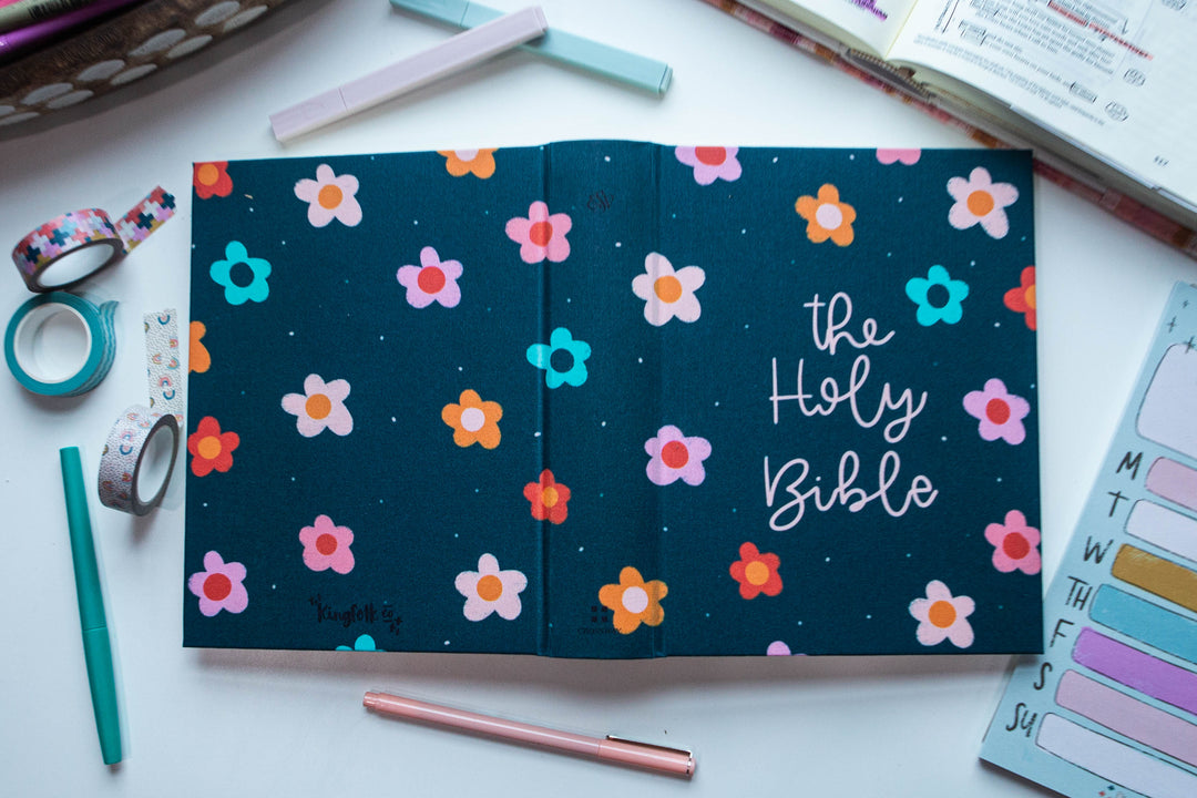 Retro Daisy ESV Journaling Bible - Kingfolk Co